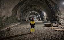 Choáng ngợp trước hầm đường bộ dưới biển dài và sâu nhất thế giới