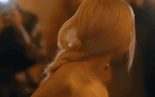 Mỹ nhân đẹp nhất thế giới “out trình”: Ra một bài hát ăn cả đời, cả sớ thành tích đếm mãi không hết