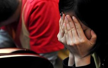 Ăn Tết, mẹ tôi mừng tuổi con gái anh họ 3 triệu, còn con tôi chỉ nhận được một tờ giấy, tôi quyết định cắt đứt quan hệ