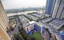 Bất động sản 2026: Rời "xương sống" ngân hàng, tìm vốn trên sàn