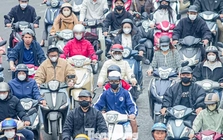 Một số tuyến phố Hà Nội kẹt cứng ngày đầu trở lại làm việc sau Tết