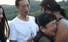 Bé gái bị bỏ rơi được nhận nuôi, 27 năm sau thành tiến sĩ, lương tiền tỷ/năm: Ngày cha mẹ đẻ tìm đến, cô chỉ nói 7 chữ!