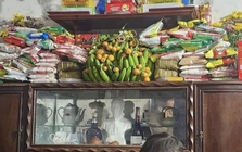 Bức ảnh "ê hề" đặc sản sau Tết ở Thái Bình hút triệu view: Không phải giò chả, thứ bày muốn "sập tủ" này mới là điều rưng rưng nhất!