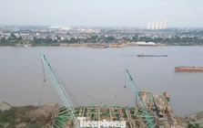 Hà Nội: Nhiều dự án giao thông công nhân 'cắm cờ, dựng trại' quyết tâm vượt tiến độ