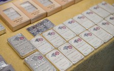 Giá bạc bất ngờ đảo chiều giảm