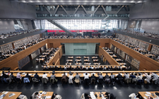 Bức ảnh thư viện ngày mùng 3 Tết gây xôn xao: Đây là khác biệt giữa người bình thường và người thành công?