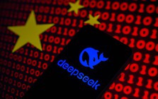 24.000 tài khoản giả, 16 triệu lượt hỏi đáp: Anthropic tố DeepSeek và hai công ty Trung Quốc bí mật "hút cạn" Claude"