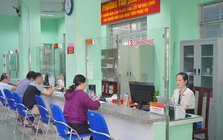 Phấn khởi "xông đất" công sở