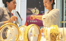 10 năm mua vàng ngày vía Thần Tài, tôi rút ra 8 bài học giúp tuổi 45 không còn lo tiền bạc