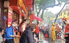 Không xếp hàng ngày vía Thần Tài, nhiều người chọn mua vàng theo cách này