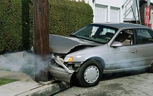 Cứu bạn thoát chết khỏi tai nạn xe hơi, cô gái bị đòi bồi thường 101 tỷ đồng