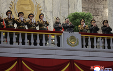 Ảnh hiếm về con gái lãnh đạo Kim Jong-un tại cuộc duyệt binh của Triều Tiên