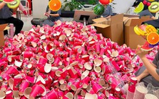 Một thương hiệu trà sữa huỷ hơn 10.000 cốc giấy vì vi phạm bản quyền hình ảnh của Nhà sách Phương Nam