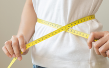 Sau tuổi 40 bạn có thể tăng cân ngay cả khi chỉ uống nước? Bác sĩ hướng dẫn 4 cách ăn để tăng khả năng đốt cháy mỡ thừa