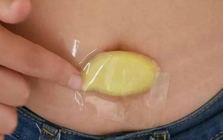 Phát hiện những người đắp 1 lát gừng tươi lên chỗ này cơ thể sẽ nhận về 4 lợi ích, miễn ĐỪNG mắc 4 sai lầm!