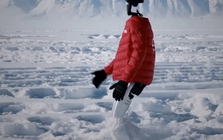 Robot hình người của Trung Quốc lập kỳ tích đi bộ tự hành giữa "chảo băng" -47,4°C tại Tân Cương