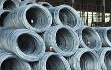 Chuyện gì đây: Doanh nghiệp thép thua lỗ 800 tỷ, cổ phiếu vẫn "thăng hoa" trên sàn chứng khoán