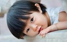 4 đường nét khuôn mặt của một đứa trẻ THÔNG MINH!