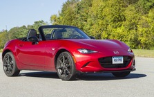 Mazda chơi lớn quá: Vừa nhận cọc CX-90 giá 2,5 tỷ lại sắp bán thêm một mẫu xe mui trần cho dân chơi, giá dự kiến không dưới 1,3 tỷ