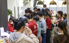 Rút tiền tiết kiệm mua bạc, người đàn ông ở TPHCM lỗ hơn 200 triệu đồng chỉ trong 1 tuần