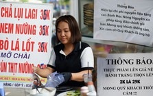 "Quán xin phép tăng 5.000 mong khách thông cảm" - Phía sau tấm bảng dán đè giá, tô phở vơi bớt đồ