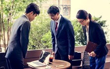 Vì sao người Nhật Bản luôn cúi người khi chào?