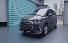 Mercedes hé lộ mẫu limousine điện đi được 700 km/lần sạc