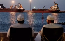 Iran sẽ cho phép các tàu chở dầu mang cờ Ấn Độ đi qua Eo biển Hormuz?