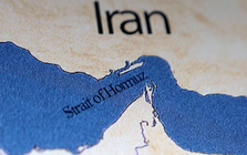 Giữa căng thẳng leo thang, Iran bất ngờ 'bật đèn xanh', cho tàu một nước châu Á di chuyển thoải mái qua eo biển Hormuz