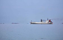 Gần 1 triệu tấn hàng đang di chuyển đến châu Á thì bất ngờ đứng im