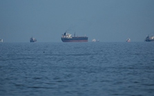 Giảm sức nóng tuyến chở dầu ở eo biển Hormuz