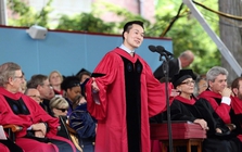 Bố mẹ làm nông, con trai trúng tuyển Harvard: Giờ là CEO công ty công nghệ sinh học, doanh thu hơn 860 tỷ đồng/năm