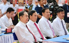 Hình ảnh lãnh đạo, nguyên lãnh đạo Đảng, nhà nước, TPHCM đi bầu cử