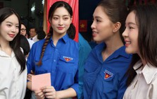 Dàn nghệ sĩ Việt tự hào, rạng rỡ đi bầu cử sáng nay!