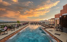 Royal Beachfront Resort & Villas và Hotel Royal Hoi An: Lựa chọn nghỉ dưỡng hoàn hảo cho gia đình và nhóm bạn dịp lễ 30/4 – 1/5