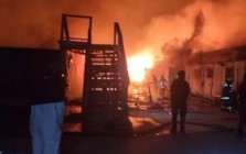 Bệnh viện ở thủ đô Afghanistan hứng không kích, 400 người thiệt mạng