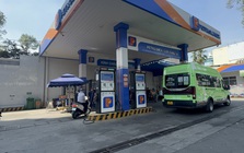 Quản lý thị trường TP HCM: Những cây xăng bán nhỏ giọt và găm hàng đã bị xử lý