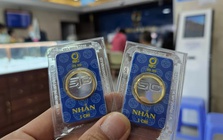 Cuối ngày 17-3, nhiều thương hiệu nâng giá vàng nhẫn trơn bằng với vàng miếng SJC