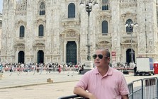 Nhạc sĩ Minh Khang đi chơi golf, du lịch nước ngoài liên tục