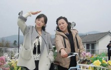 “Nếu mỗi tháng con đưa 100 triệu, mẹ có vui không?”, câu trả lời của mẹ khiến ai còn trẻ nghe cũng hổ thẹn