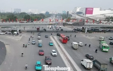 Hà Nội phân luồng giao thông để thi công hầm chui nút giao Cổ Linh