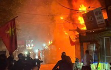 Hai vụ cháy liên tiếp trong tối 19/3 ở Hà Nội
