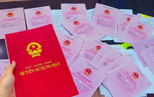 Lừa làm sổ đỏ, chiếm đoạt tiền của người dân