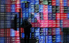 Giá vàng, dầu, trái phiếu đồng loạt tăng, chứng khoán toàn cầu chìm trong sắc đỏ trước biến động Trung Đông