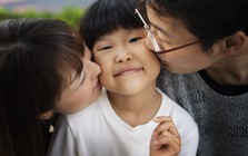 BÍ MẬT gia đình của bạn đang được tiết lộ âm thầm qua 3 HÀNH VI thường ngày của con cái