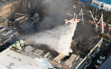 Thảm kịch hỏa hoạn tại nhà máy Hàn Quốc: Tất cả những người mất tích đều đã tử vong, số người bị thương lên đến 60 người