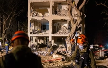 Israel tuyên bố cuộc chiến với Iran mới được nửa chặng; G7 sẵn sàng hành động vì năng lượng