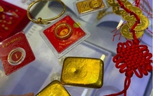 Nữ sinh Hà Nội mang 114 chỉ vàng đi bán vì một bài viết trên mạng xã hội: Cảnh báo nóng