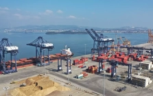 Cách nào gỡ điểm nghẽn cửa khẩu, logistics Quảng Ninh?