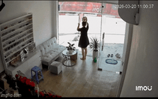 Theo dõi camera, chủ cửa hàng phát hiện hành động lạ của nữ nhân viên: "Từ một câu nói không nghĩ cô làm thật"